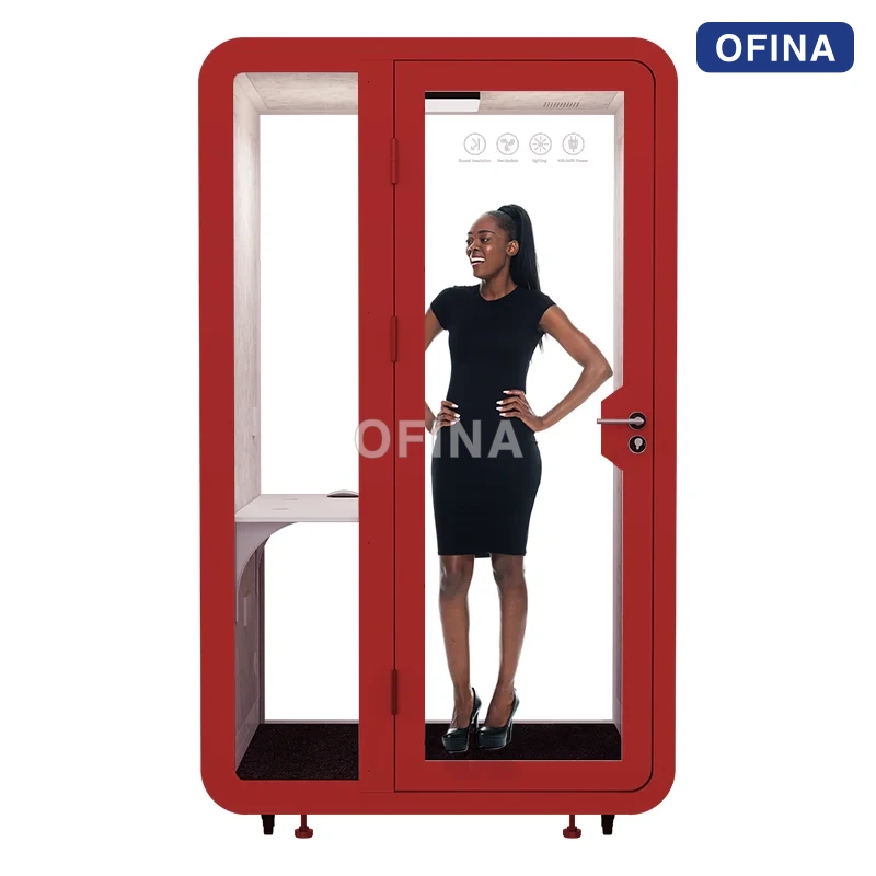 Cabin cách âm BLF-04 vỏ đỏ — người đứng cạnh cho thấy tỉ lệ chiều cao thực tế